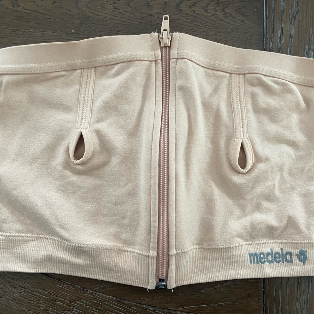 Medela pumping bra